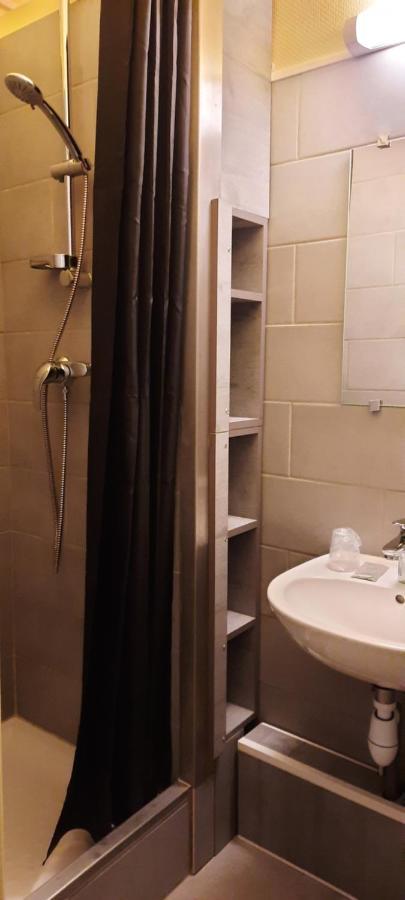 Hotel Des Jacobines シャロン・シュル・ソーヌ エクステリア 写真